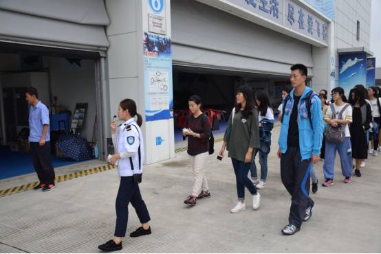 【航院教学】航空学院新生入学教育实践篇 ——参观爱飞客航空教育科普基地