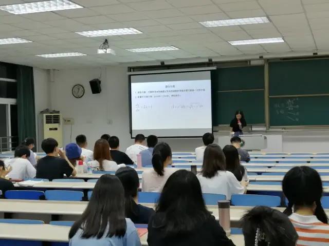 【学霸密码】航空学院第74期学霸密码导师团助力学生高等数学复习