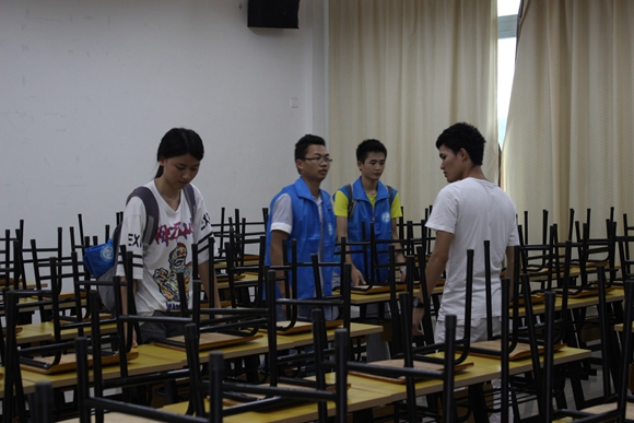 “再掀善行浪潮”——航空学院天佑楼善行活动