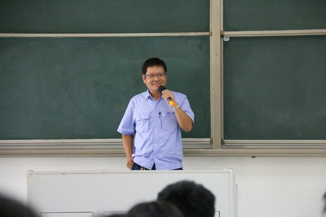 航空学院举办航空公司运营管理专业讲座