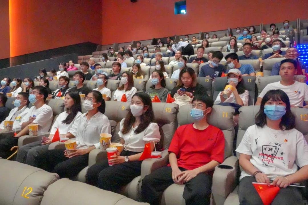 【航院党建】航空学院组织观看建党百年优秀影片《长津湖》