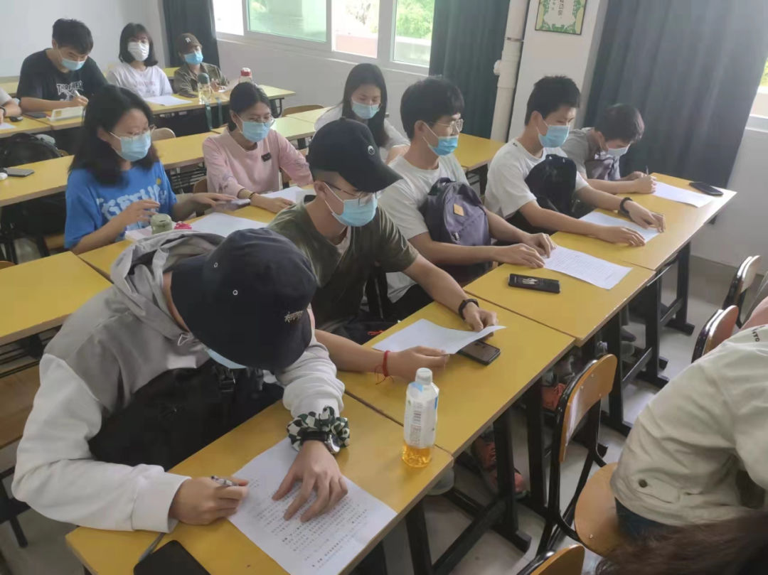 拒绝被骗，从我做起——航空学院组织学生签署反诈骗承诺书