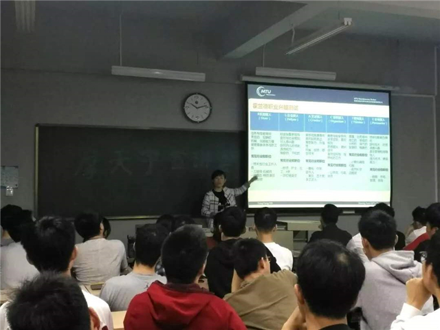 【航院就业】航空学院学生参加摩天宇航空发动机维修有限公司校园招聘会