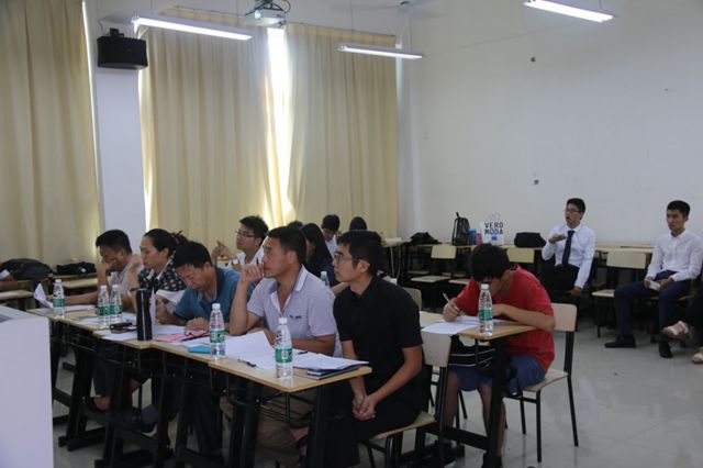 航空学院举行国家奖学金、光大奖学金初审会