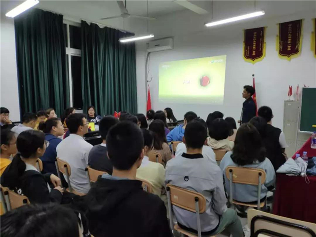 【航院党建】航空学院学生党支部组织学雷锋传承工匠精神学习活动