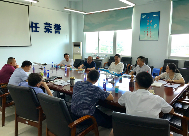 赵显利校长、李晋平书记一行赴航空学院检查指导工作